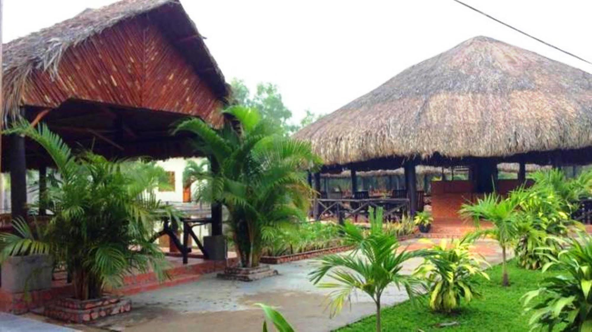 Huong Toan Resort Phu Quoc Bagian luar foto
