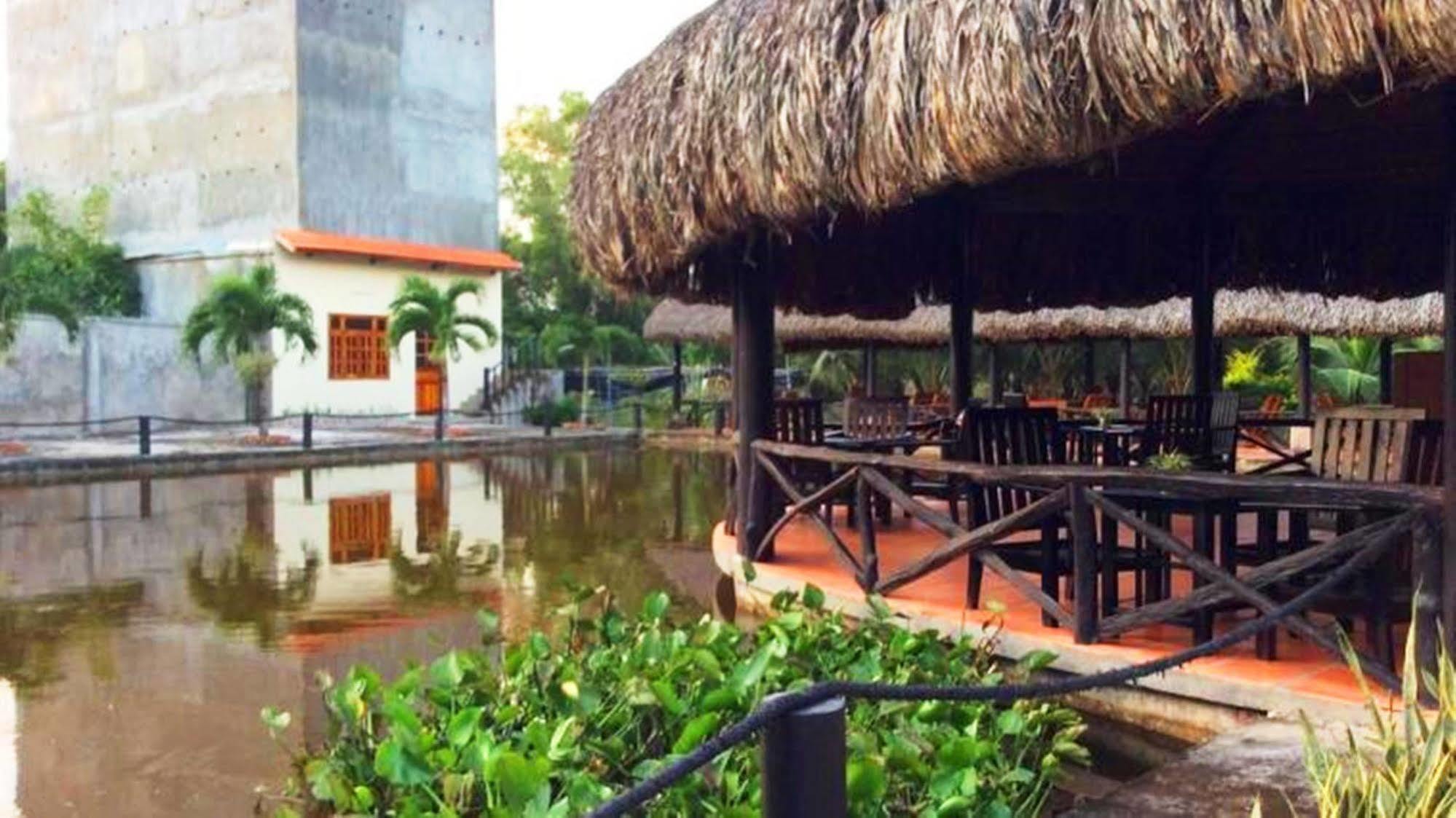 Huong Toan Resort Phu Quoc Bagian luar foto